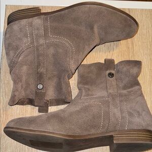 Frye & co boots Brown Suede leather Ankle slip on western 8.5